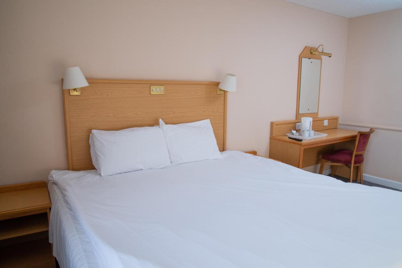 Royal Hotel, Bar & Grill Hotel