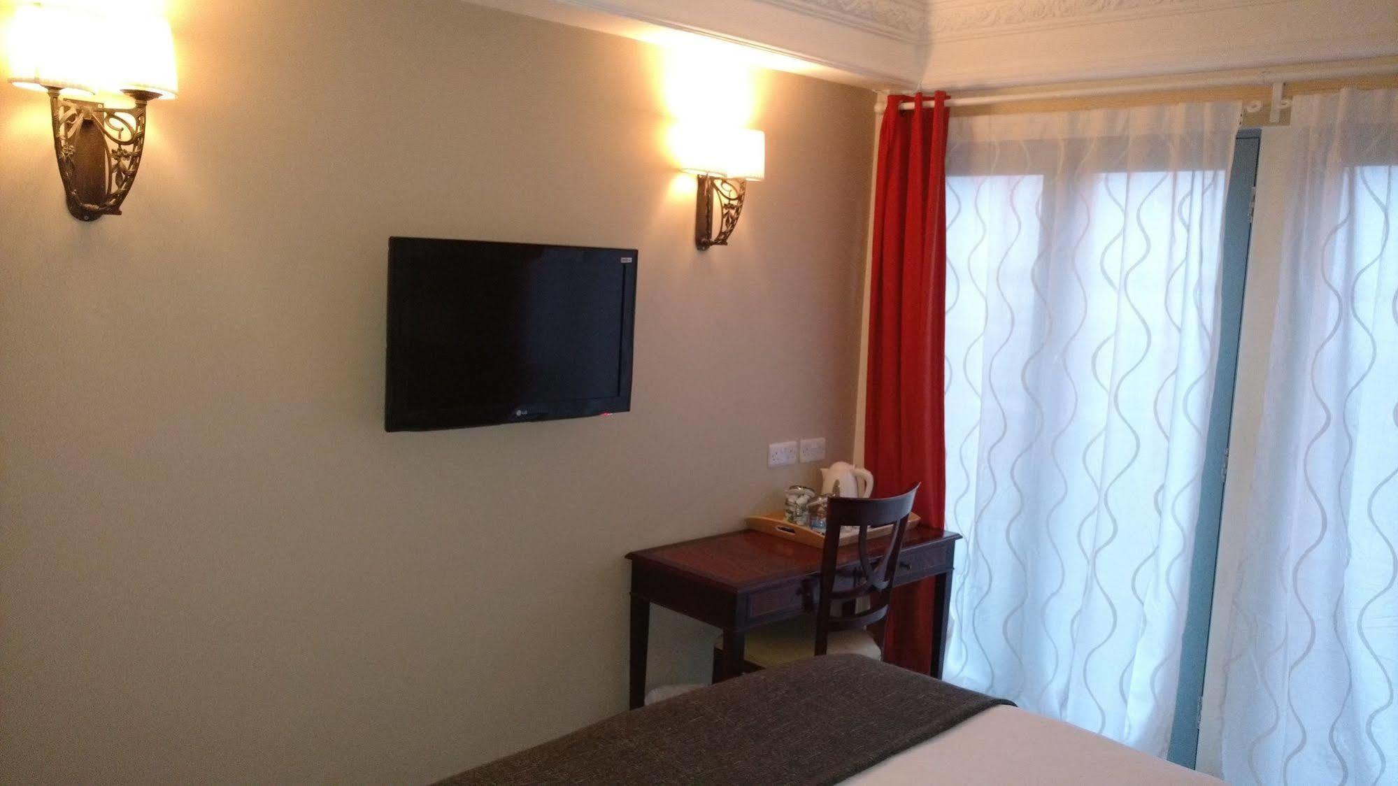 Hotel Royal Hotel, Bar & Grill
