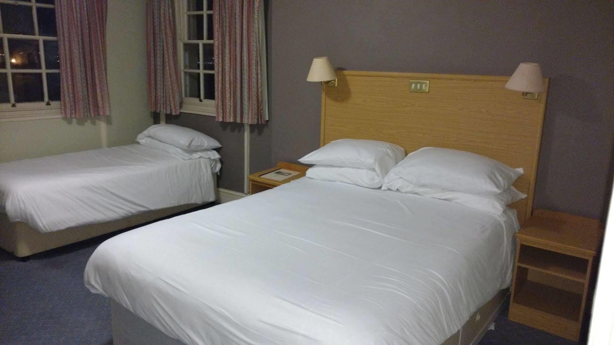Royal Hotel, Bar & Grill 2* Purfleet