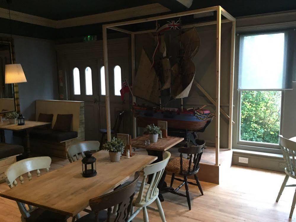 Hotel Royal Hotel, Bar & Grill Purfleet